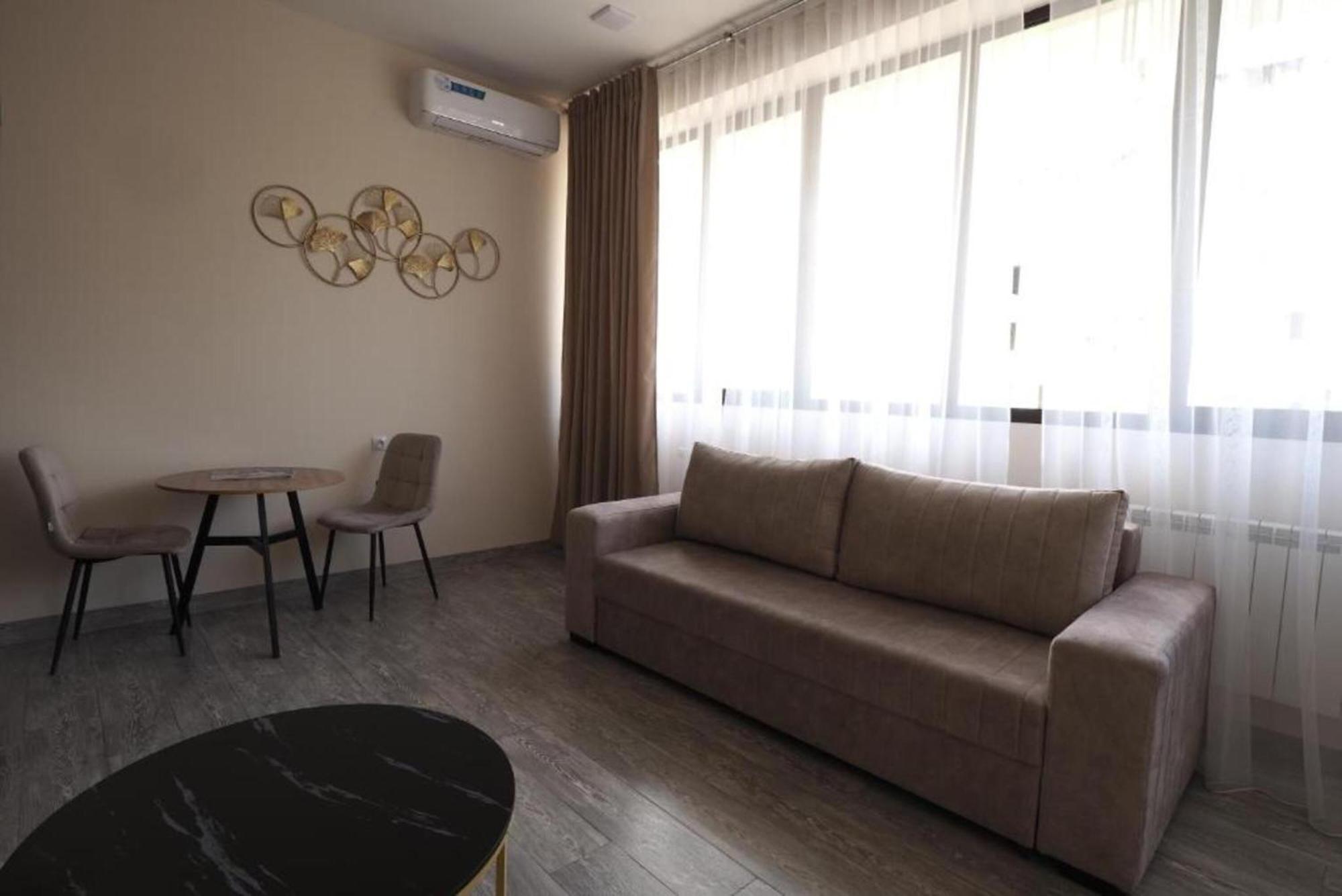Hotel Menua Ереван Стая снимка