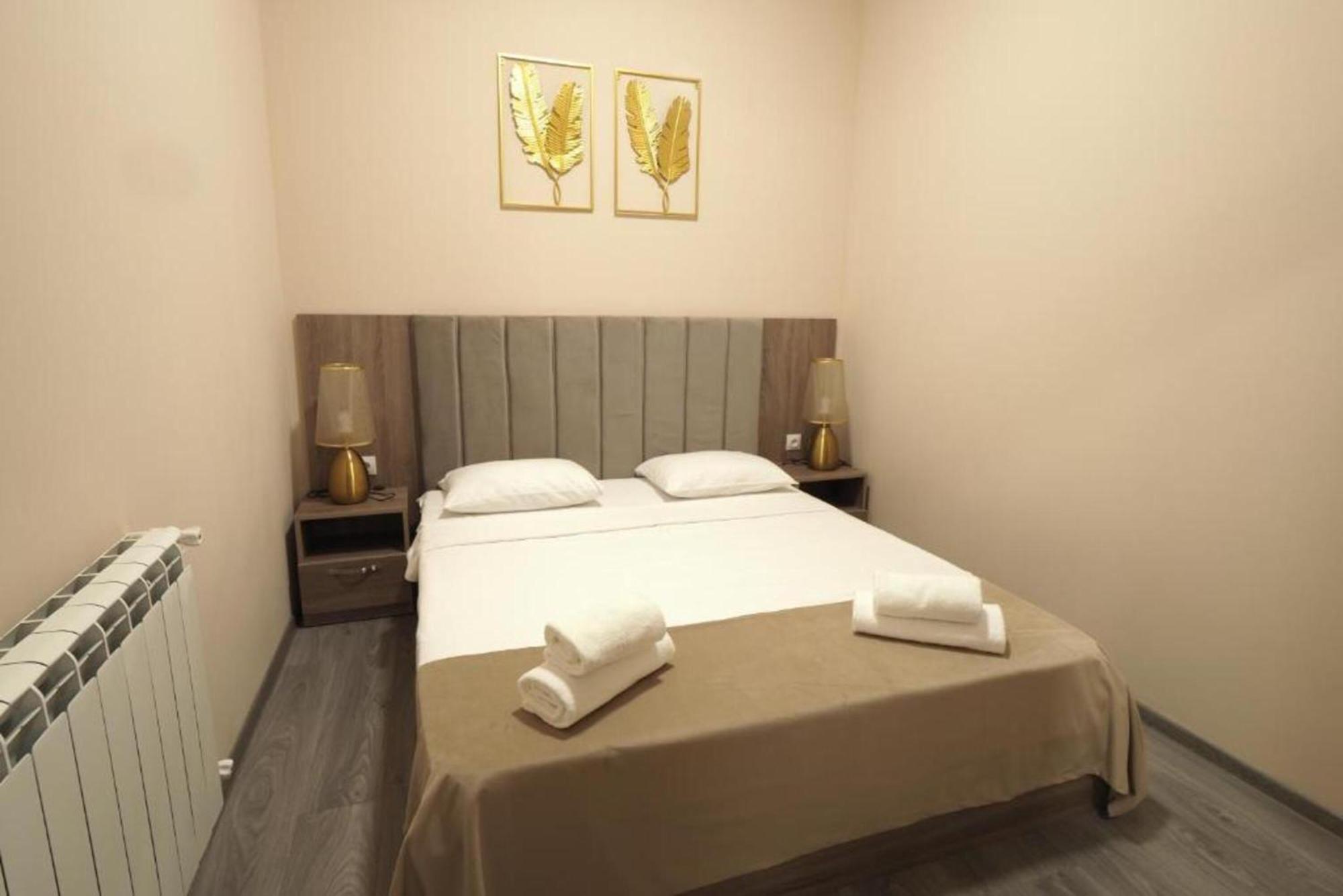 Hotel Menua Ереван Стая снимка